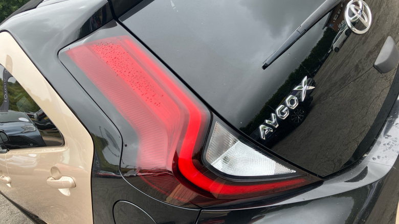 Toyota Aygo X 1.0 VVT-i Edge 5dr [Canvas] Petrol Hatchback